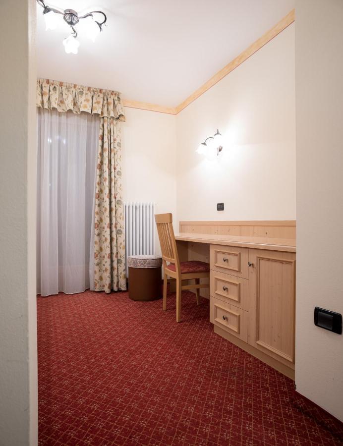 Hotel Crepei Pozza di Fassa Extérieur photo