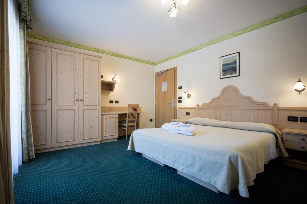 Hotel Crepei Pozza di Fassa Extérieur photo