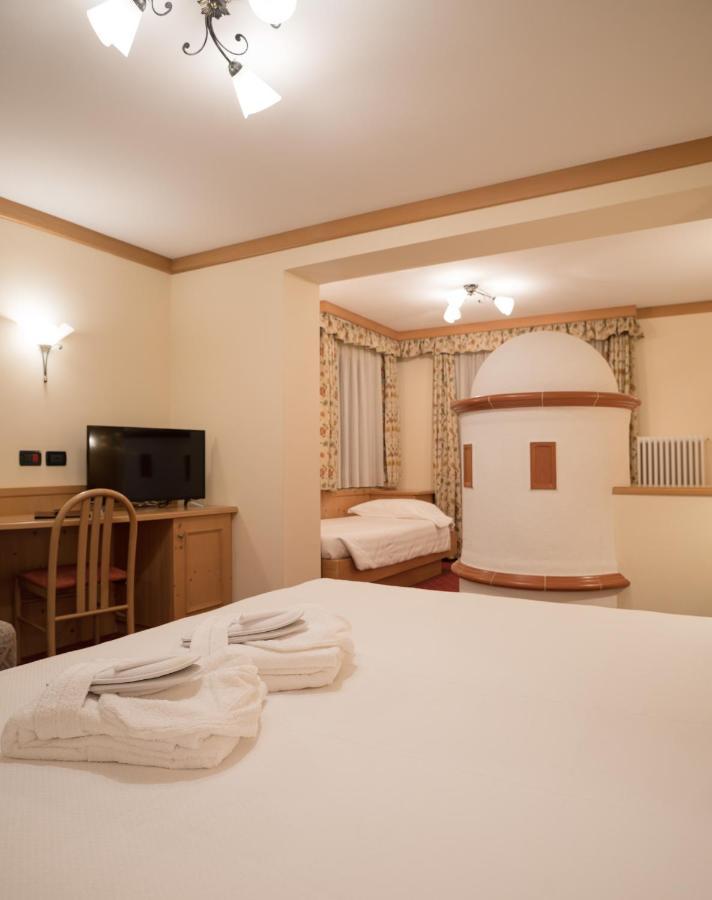 Hotel Crepei Pozza di Fassa Extérieur photo