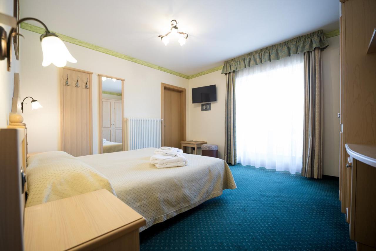 Hotel Crepei Pozza di Fassa Extérieur photo
