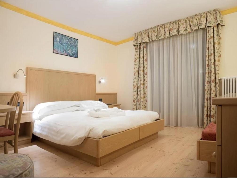Hotel Crepei Pozza di Fassa Extérieur photo