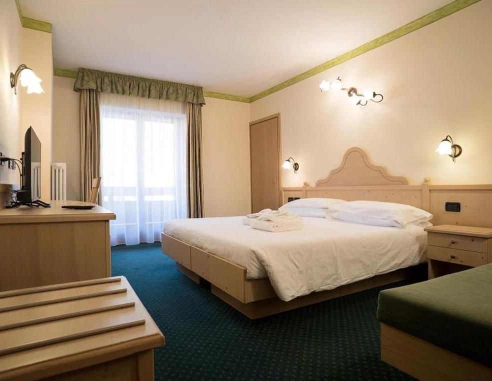 Hotel Crepei Pozza di Fassa Extérieur photo